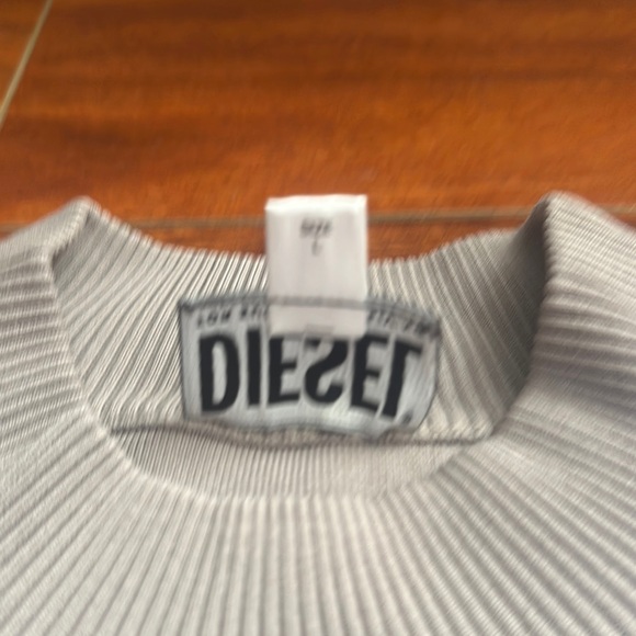 Diesel Women's Gray and Pink Top - Picture 2 of 2